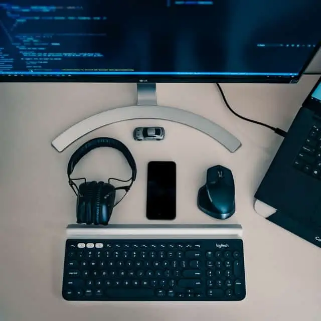 Hidden-Salesforce-Data-Security-Risks-for-Financial-Institutions_AutoRABIT-1