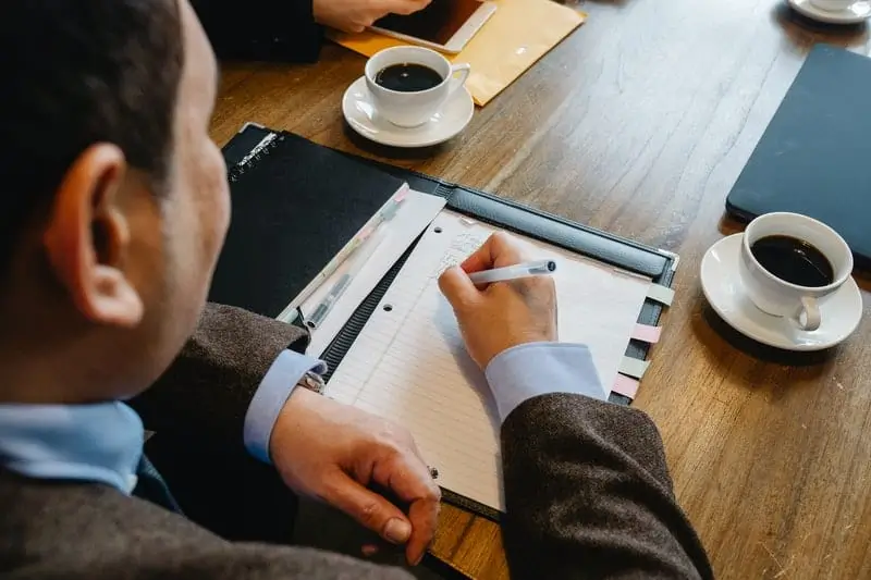 How-Banks-Can-Use-Metadata-to-Improve-Customer-Experience-2